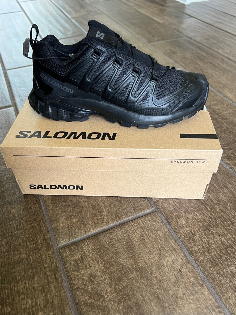Salomon Black Unisex Trail Sneakers